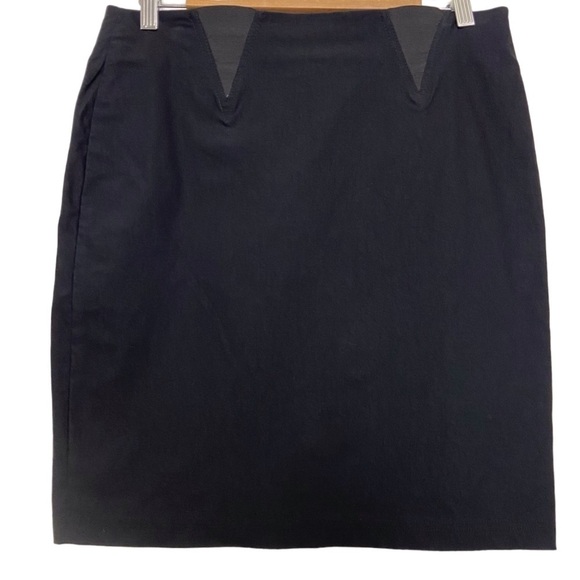 Joseph Ribkoff cute little black skirt size 10 stretchy material elastic waist - Picture 1 of 11